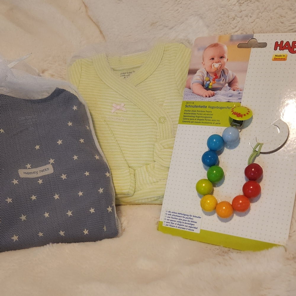 (2)Carter's 3 Pc. Layette (L/S Side Snap Bodysuit, Cap & Socks) Pacifier Holder